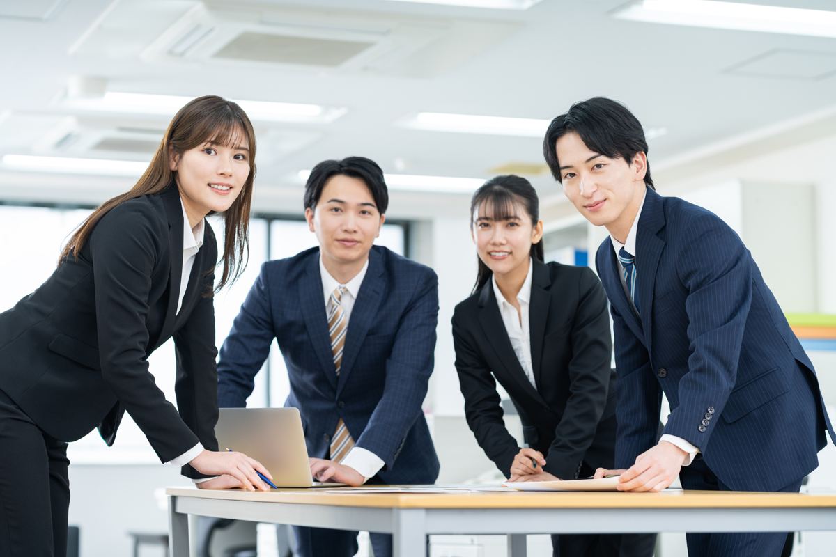 商社の営業チーム
